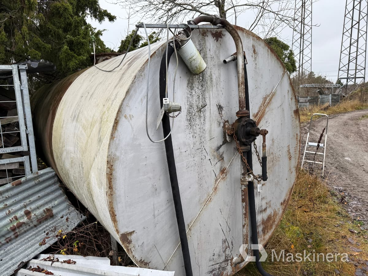 Bränsletank 10 kubik - Depósito de armazenamento: foto 5 Bränsletank 10 kubik - Depósito de armazenamento: foto 5