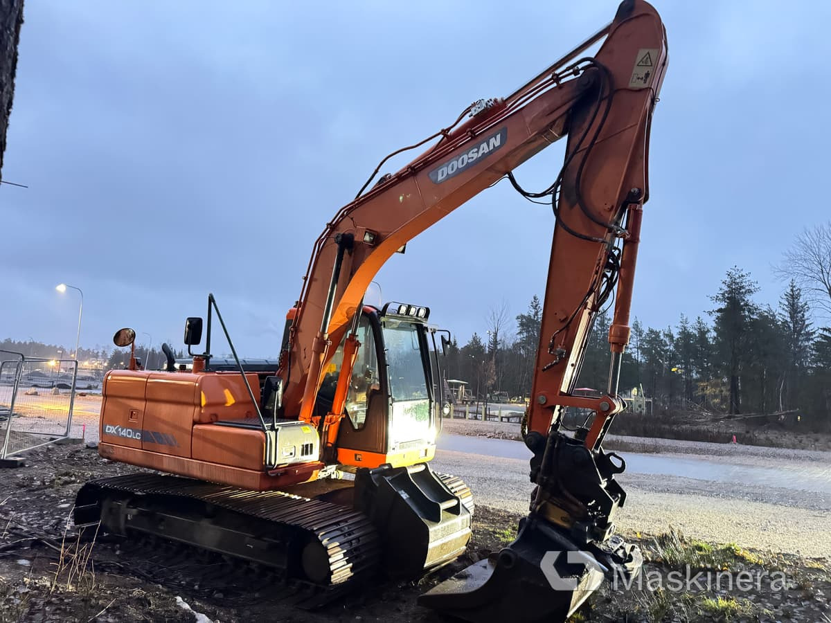 Grävmaskin Doosan DX140LC - Escavadora de rastos: foto 3 Grävmaskin Doosan DX140LC - Escavadora de rastos: foto 3