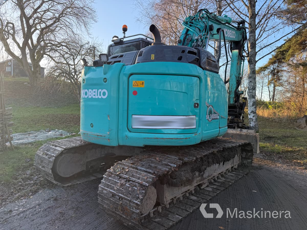 Grävmaskin Kobelco SK140SRLC-5 - Escavadora de rastos: foto 5 Grävmaskin Kobelco SK140SRLC-5 - Escavadora de rastos: foto 5