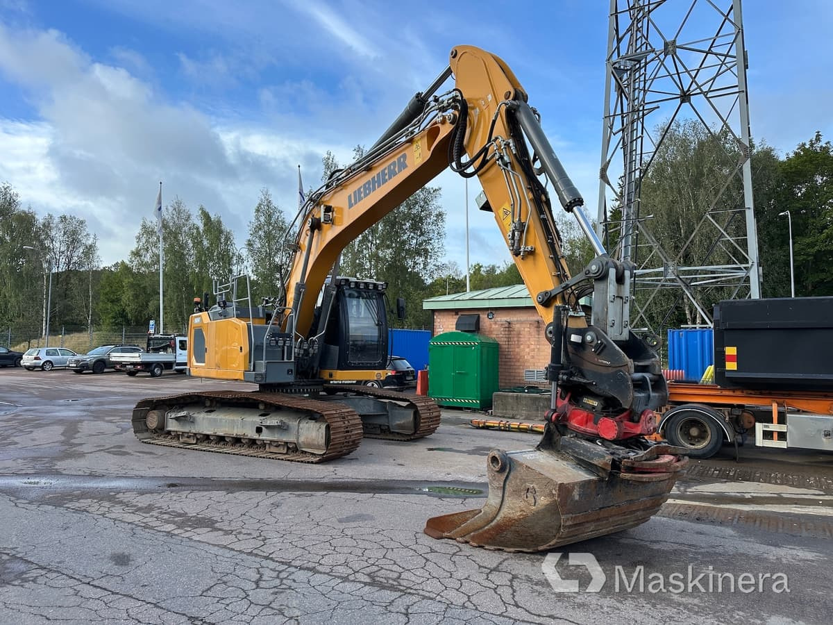 Grävmaskin Liebherr R924 WLC med maskinstyrning - Escavadora de rastos: foto 1 Grävmaskin Liebherr R924 WLC med maskinstyrning - Escavadora de rastos: foto 1