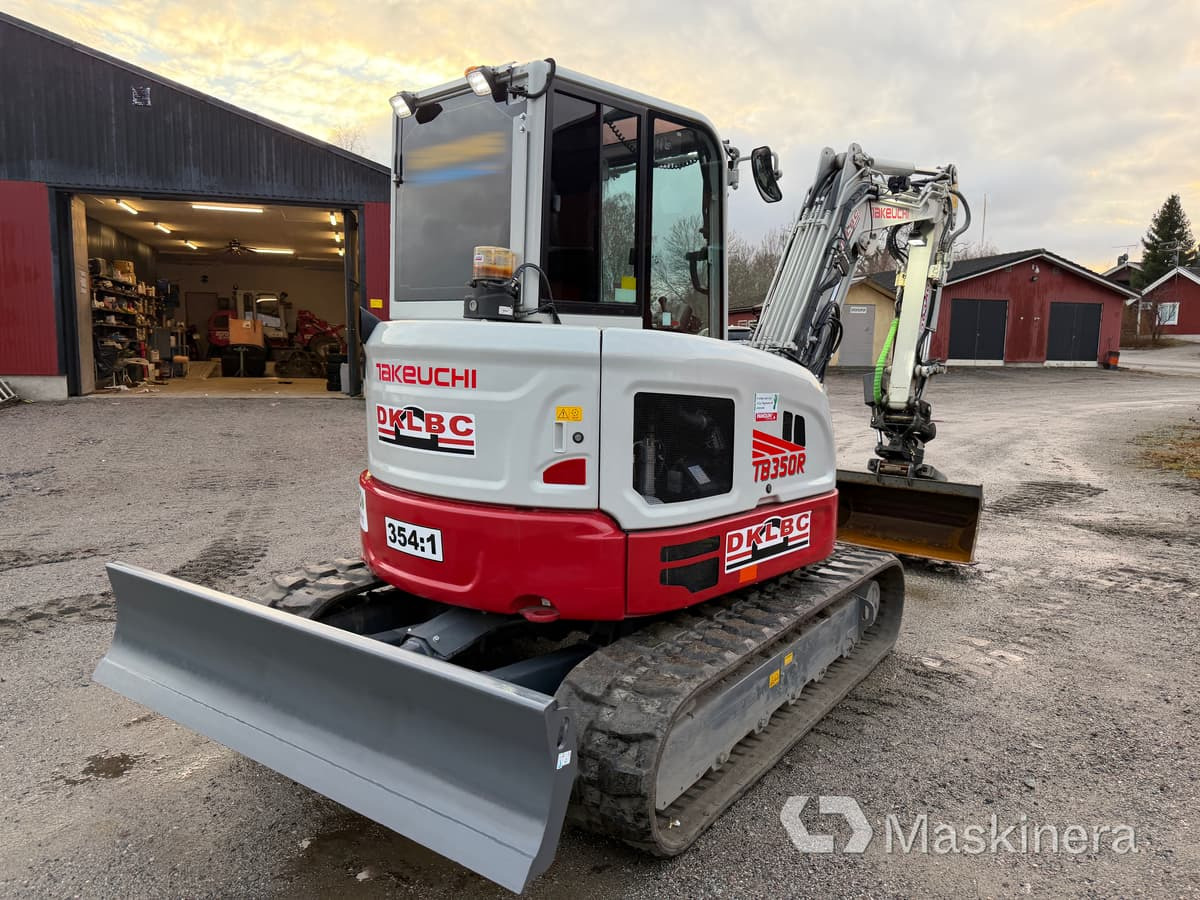 Grävmaskin Takeuchi TB350R med redskap - Escavadora de rastos: foto 5 Grävmaskin Takeuchi TB350R med redskap - Escavadora de rastos: foto 5