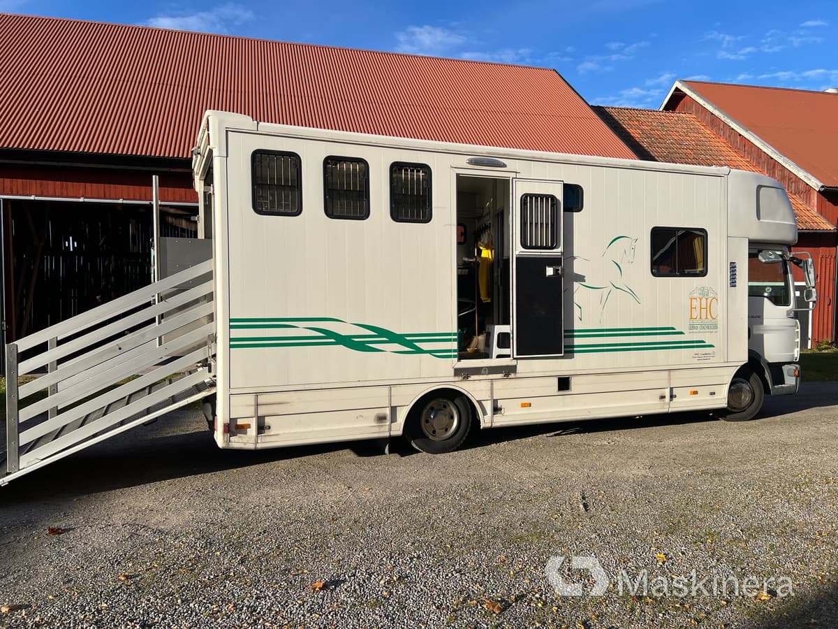 Hästlastbil MAN TGL 10.210 4X2 BL - Caminhão para transporte de cavalos: foto 5 Hästlastbil MAN TGL 10.210 4X2 BL - Caminhão para transporte de cavalos: foto 5