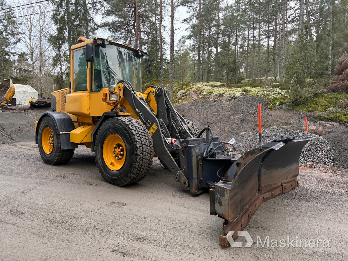 Hjullastare Volvo L50E med tillbehör - Carregadeira de rodas: foto 3 Hjullastare Volvo L50E med tillbehör - Carregadeira de rodas: foto 3