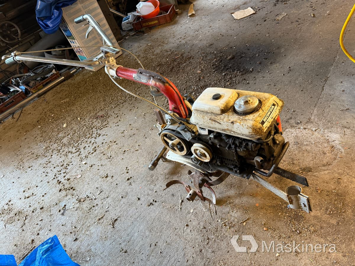 Jordfräs Honda F28C (Rep.objekt) - Motocultivador: foto 1 Jordfräs Honda F28C (Rep.objekt) - Motocultivador: foto 1