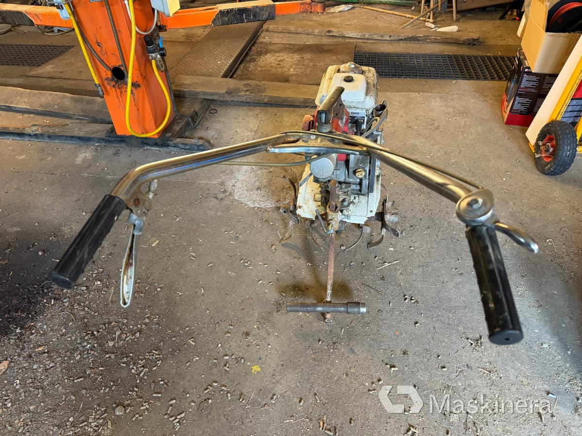 Jordfräs Honda F28C (Rep.objekt) - Motocultivador: foto 4 Jordfräs Honda F28C (Rep.objekt) - Motocultivador: foto 4