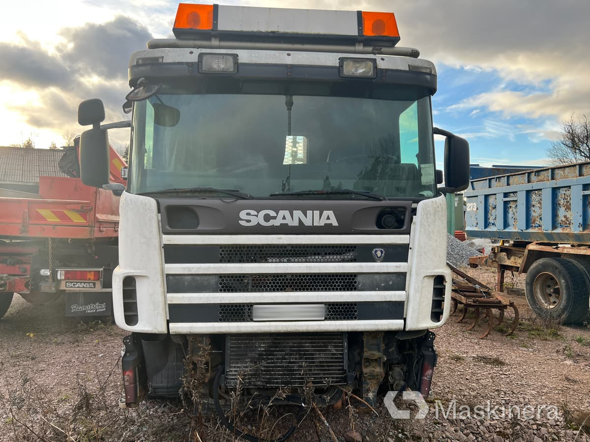 Lastväxlare Scania R124 GB 6X2 (Rep objekt) - Caminhão polibenne: foto 2 Lastväxlare Scania R124 GB 6X2 (Rep objekt) - Caminhão polibenne: foto 2