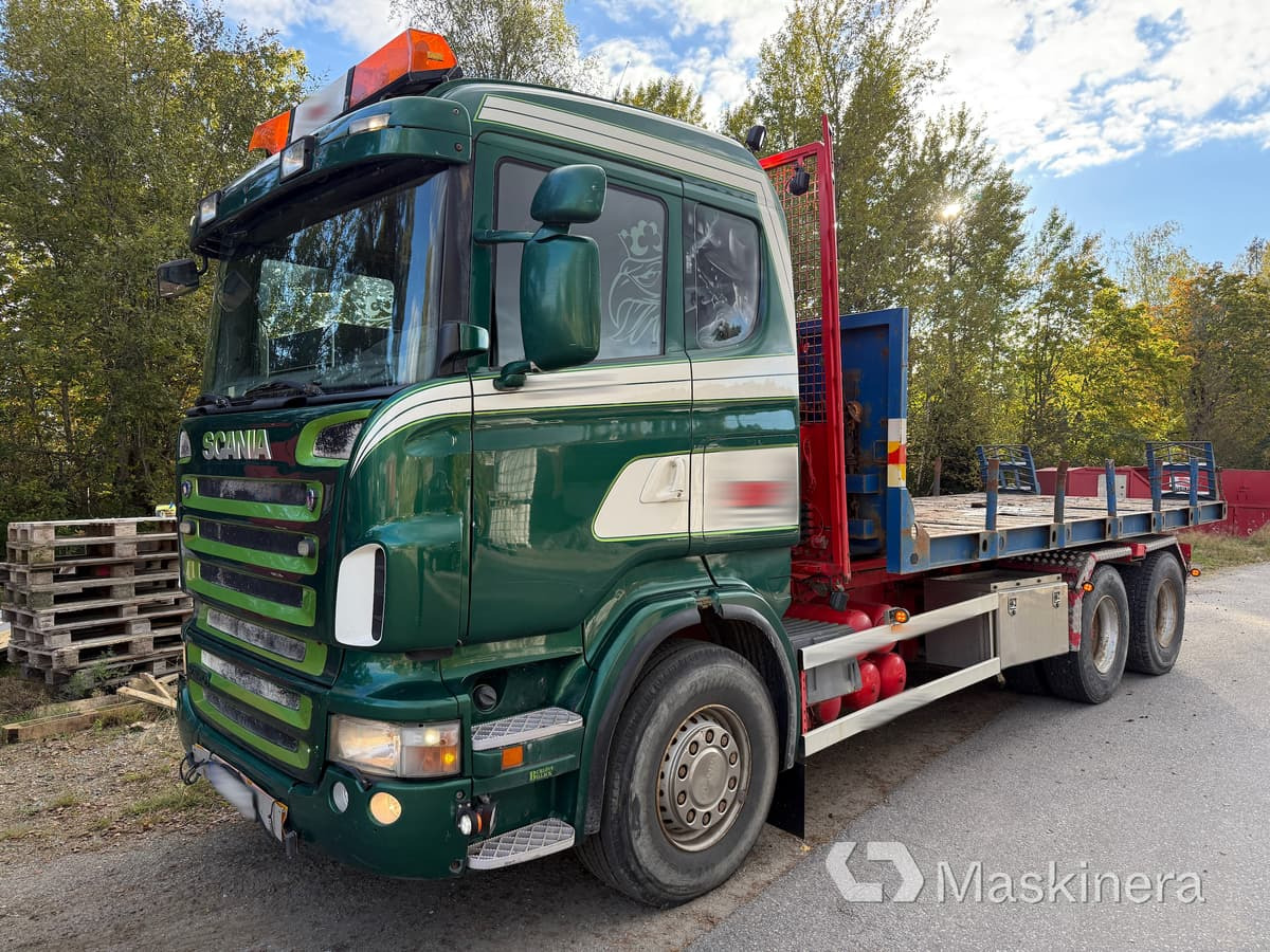 Lastväxlare Scania R420 6X4 Tridem med maskinflak och grusflak - Caminhão polibenne: foto 1 Lastväxlare Scania R420 6X4 Tridem med maskinflak och grusflak - Caminhão polibenne: foto 1