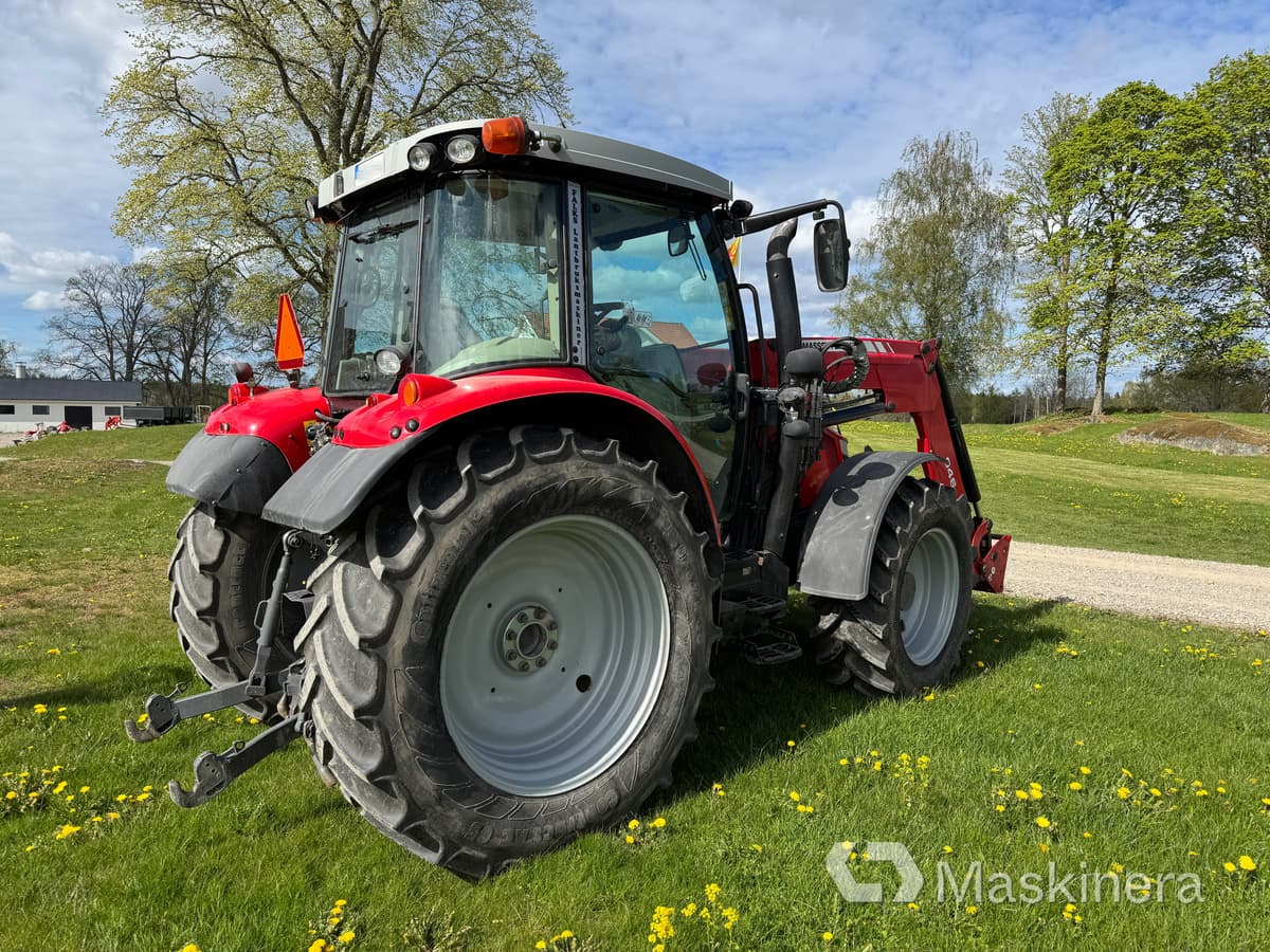 Massey Ferguson 5610 Traktor Massey Ferguson MF 5610 - Trator: foto 5 Massey Ferguson 5610 Traktor Massey Ferguson MF 5610 - Trator: foto 5