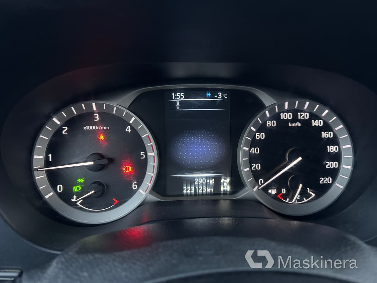 Locação de  Pickup Nissan Navara med flak Pickup Nissan Navara med flak: foto 12