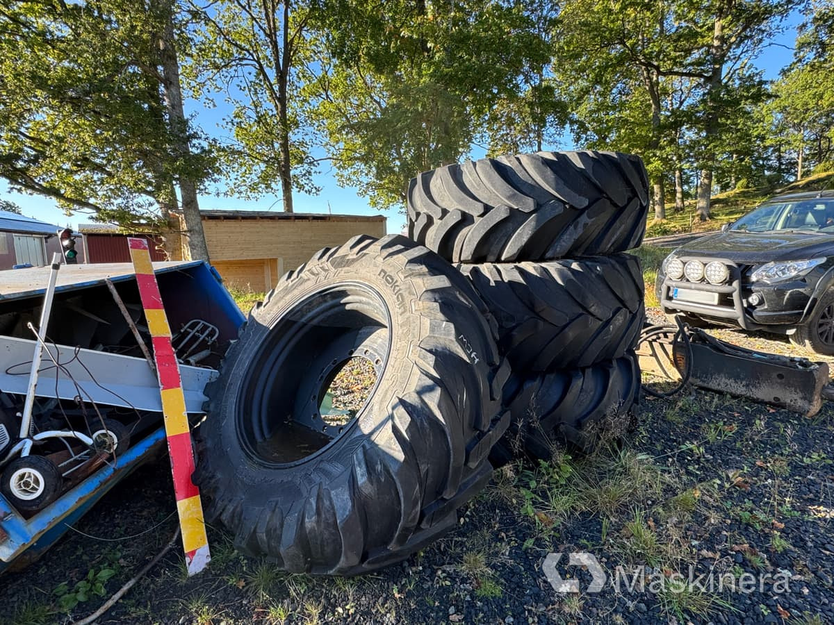 Skogsdäck Nokian Forest King TRS 2+ 600/65-34 - Pneu de Equipamento florestal: foto 1 Skogsdäck Nokian Forest King TRS 2+ 600/65-34 - Pneu de Equipamento florestal: foto 1