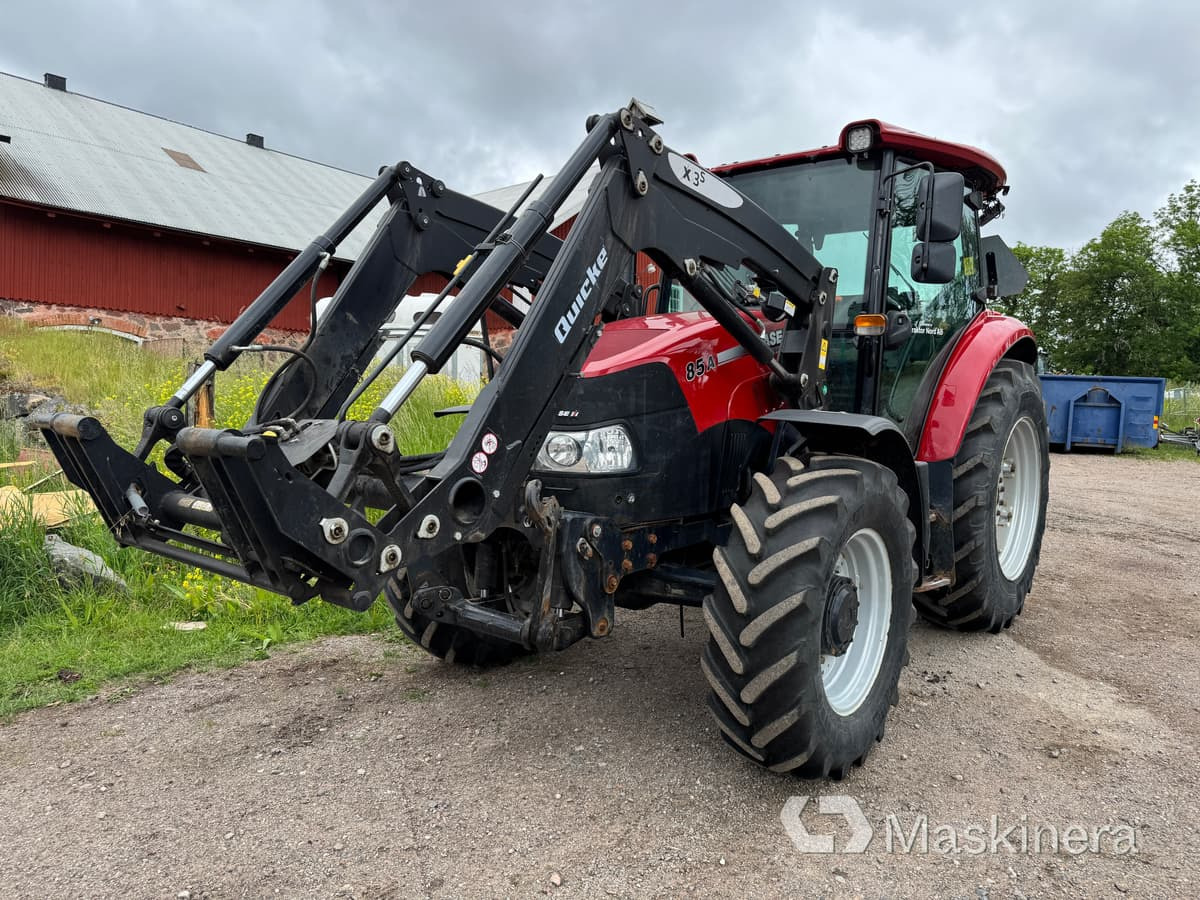 Traktor Case Farmall 85A med lastare - Trator: foto 2 Traktor Case Farmall 85A med lastare - Trator: foto 2
