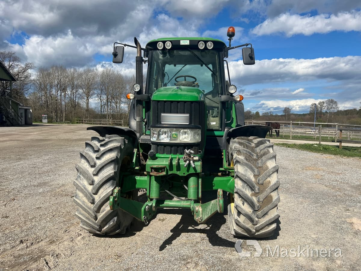 Traktor John Deere 6930 Premium med frontlyft - Trator: foto 2 Traktor John Deere 6930 Premium med frontlyft - Trator: foto 2