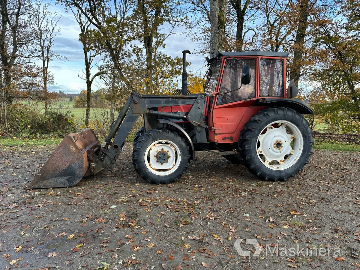 Traktor Valmet 405-4 med frontlastare - Trator: foto 4 Traktor Valmet 405-4 med frontlastare - Trator: foto 4