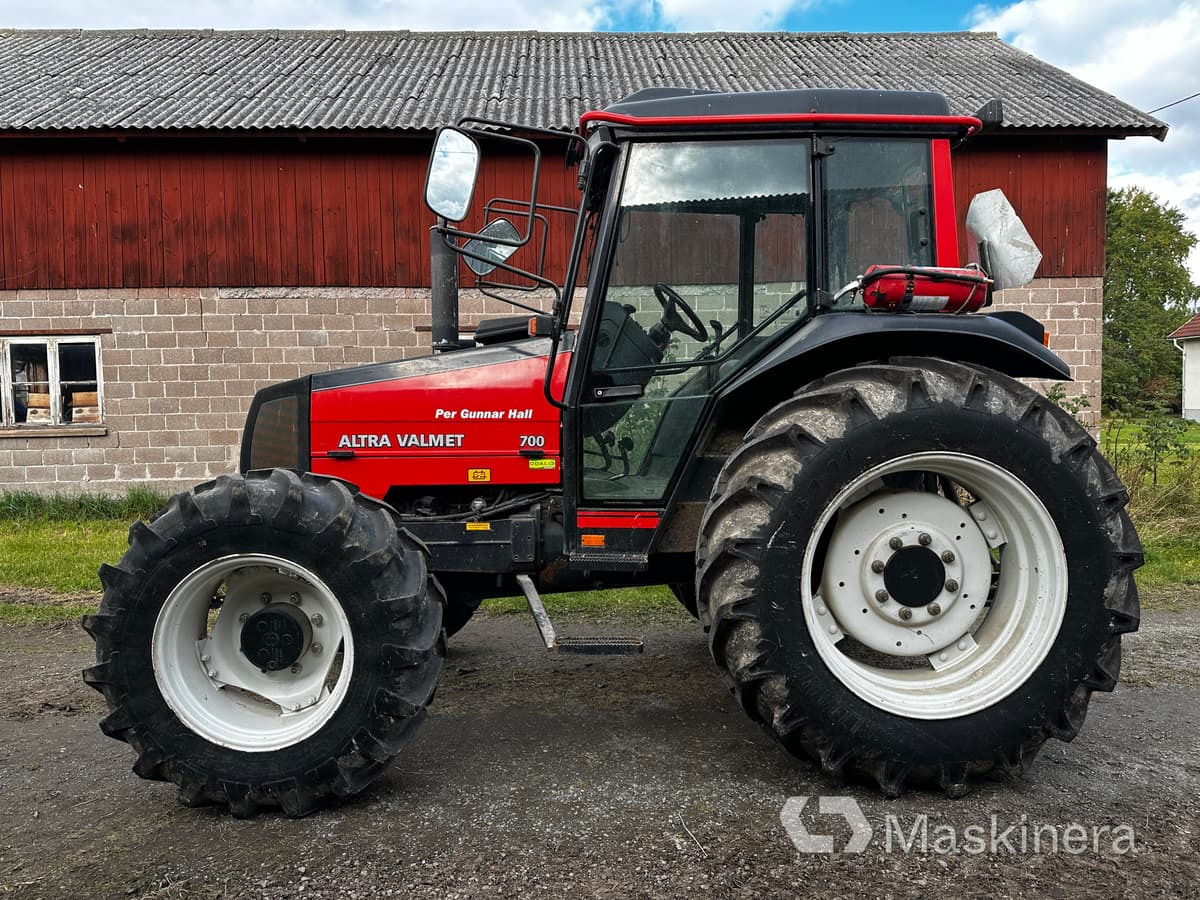 Traktor Valmet 700 - Trator: foto 2 Traktor Valmet 700 - Trator: foto 2
