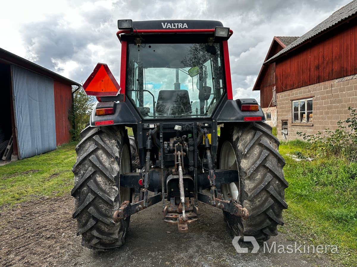 Traktor Valmet 700 - Trator: foto 4 Traktor Valmet 700 - Trator: foto 4