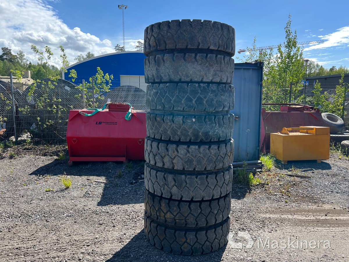 Trelleborg 10.00-20 NHS Däck med fälg Dubbelmontage Trelleborg 10.00-20 - Roda completa: foto 3 Trelleborg 10.00-20 NHS Däck med fälg Dubbelmontage Trelleborg 10.00-20 - Roda completa: foto 3