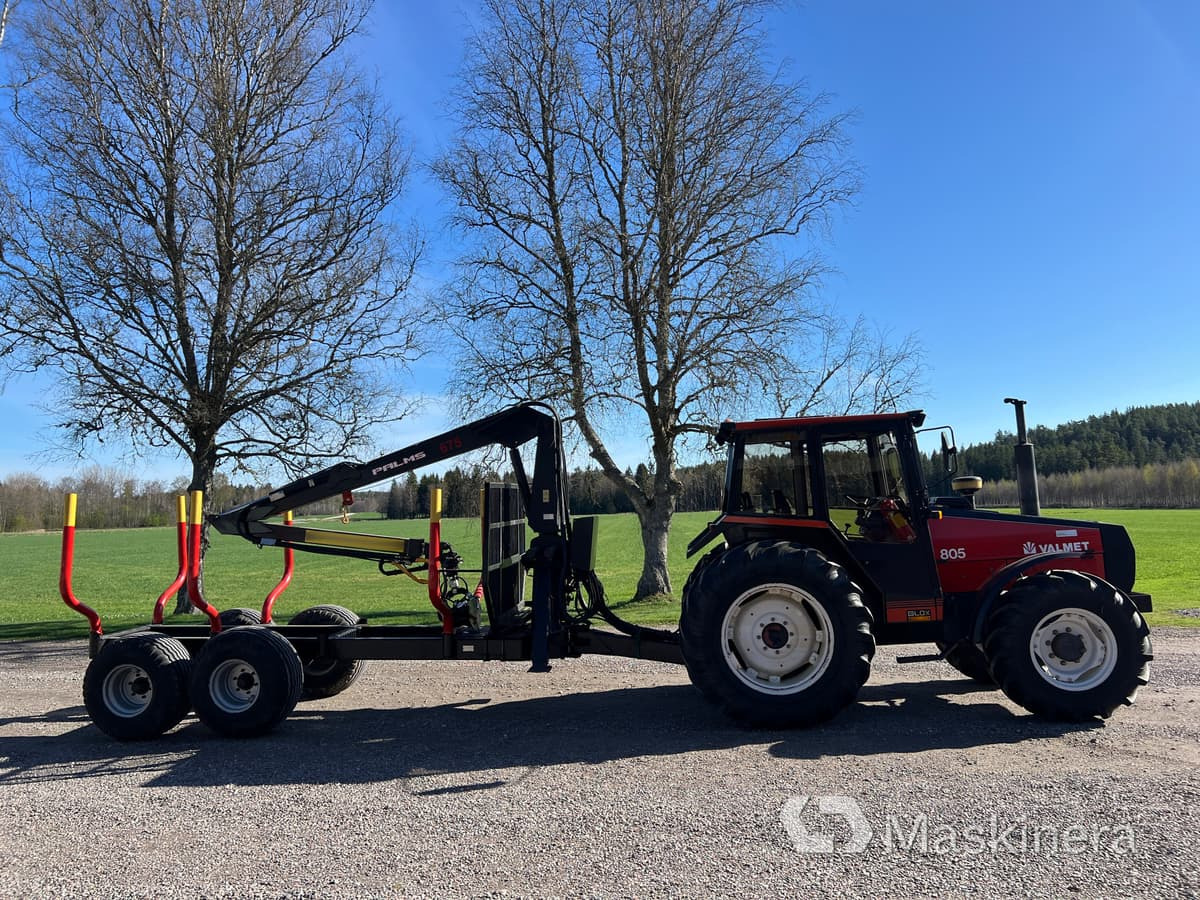 Valmet 805 / Palms 675 Traktor Valmet 805 med Skogsvagn Palms 675 - Trator: foto 4 Valmet 805 / Palms 675 Traktor Valmet 805 med Skogsvagn Palms 675 - Trator: foto 4