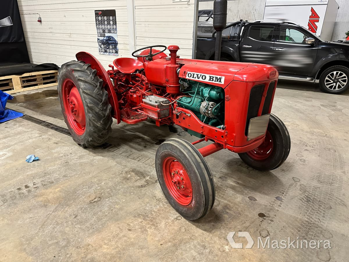 Veterantraktor Volvo BM 320 - Trator: foto 1 Veterantraktor Volvo BM 320 - Trator: foto 1