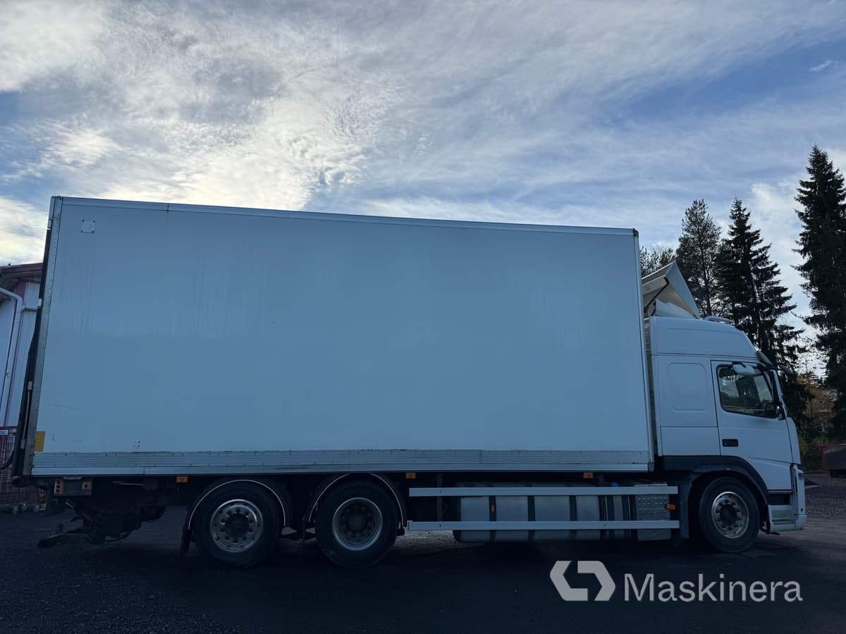 Volvo FM Skåpbil 6x2 - Caminhão furgão: foto 4 Volvo FM Skåpbil 6x2 - Caminhão furgão: foto 4