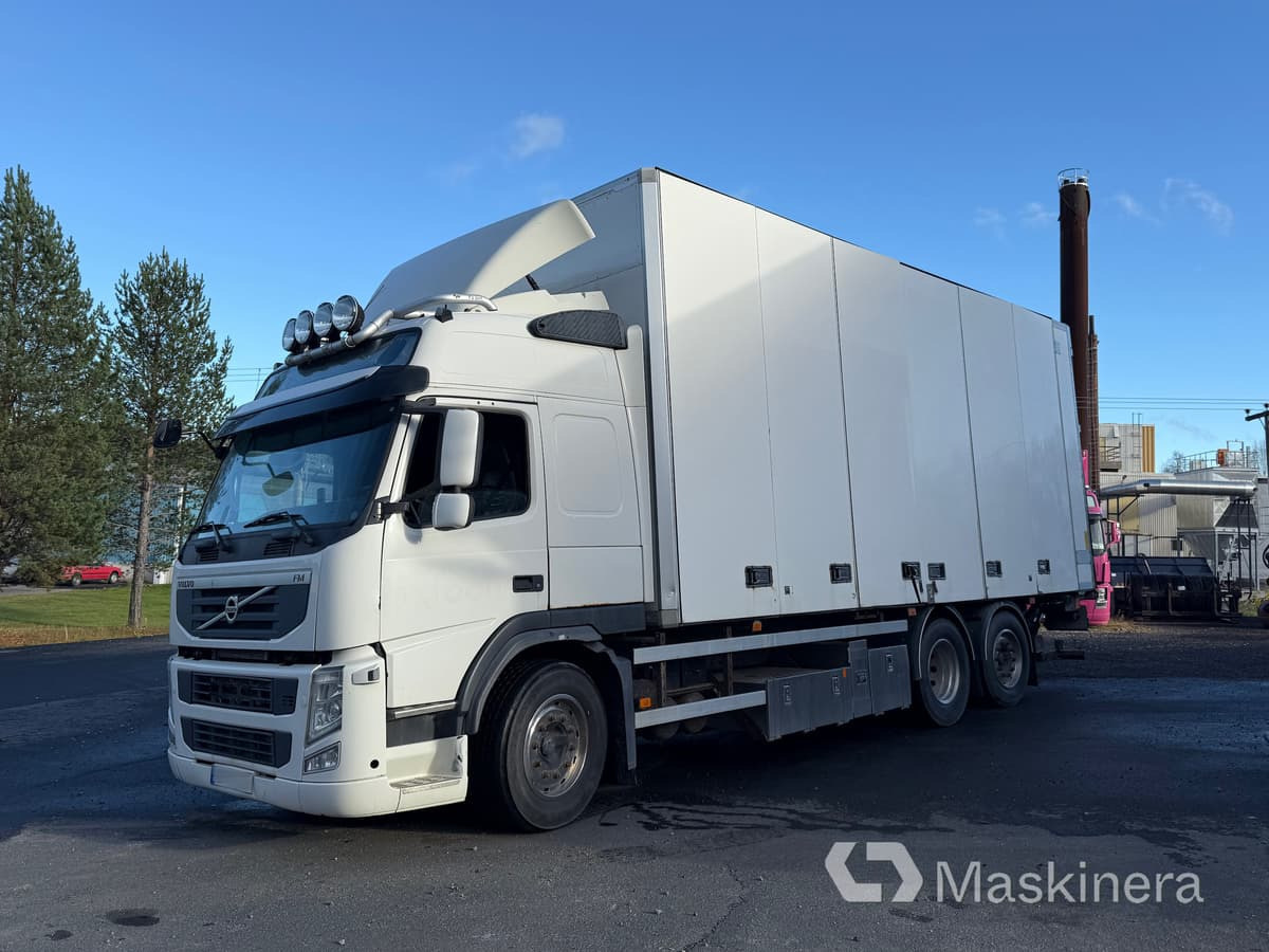 Volvo FM Skåpbil 6x2 - Caminhão furgão: foto 1 Volvo FM Skåpbil 6x2 - Caminhão furgão: foto 1