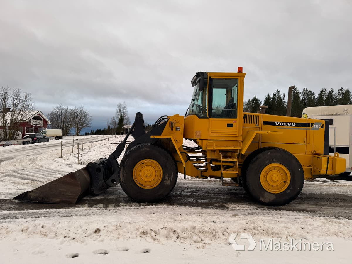 Volvo L90 C Hjullastare Volvo L90C med skopa - Carregadeira de rodas: foto 2 Volvo L90 C Hjullastare Volvo L90C med skopa - Carregadeira de rodas: foto 2