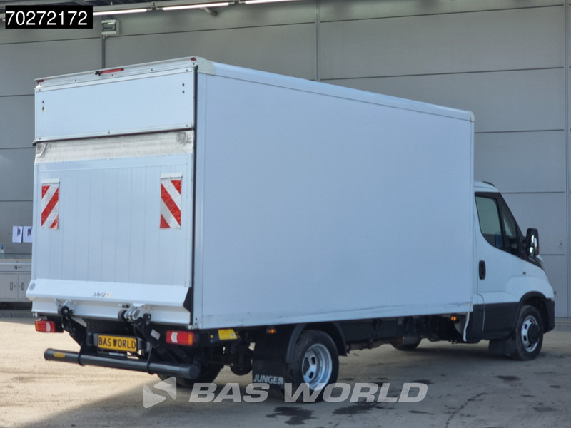 Iveco Daily 35C16 Automaat Laadklep Bakwagen Airco Camera Dubbellucht Meubelbak Koffer 17m3 Airco - Carrinha de contentor: foto 5 Iveco Daily 35C16 Automaat Laadklep Bakwagen Airco Camera Dubbellucht Meubelbak Koffer 17m3 Airco - Carrinha de contentor: foto 5