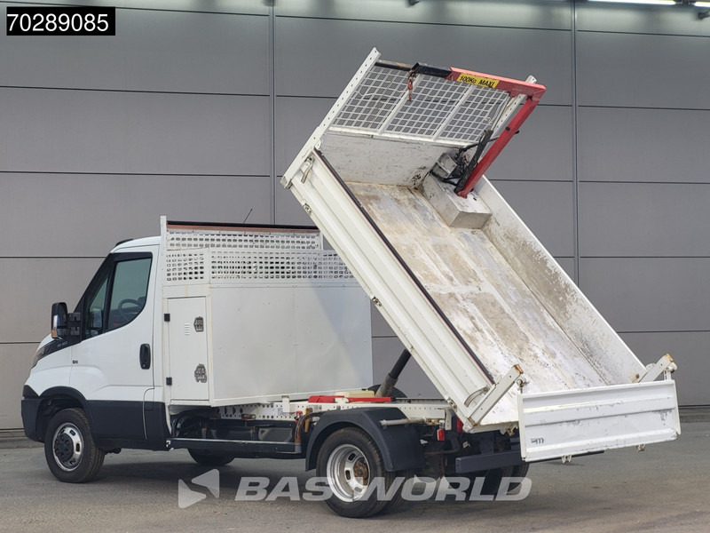 Iveco Daily 35C16 Kipper met Kraan Dubbellucht 3,5t Trekhaak Airco Cruise Camera Euro6 Crane Kran Kranwagen 2m3 Airco Trekhaak Cruise contro - Furgão basculante: foto 2 Iveco Daily 35C16 Kipper met Kraan Dubbellucht 3,5t Trekhaak Airco Cruise Camera Euro6 Crane Kran Kranwagen 2m3 Airco Trekhaak Cruise contro - Furgão basculante: foto 2