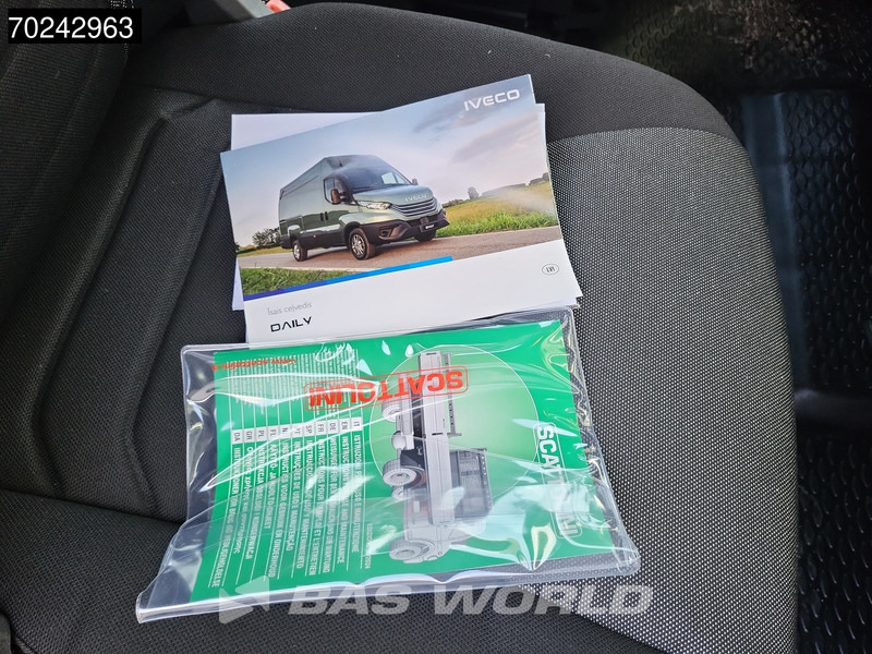 Locação de Iveco Daily 35C18 3.0L Automaat 180PK 2025-Model Open laadbak Dubbel Cabine Navi ACC LED 3,5T Trekvermogen Euro6 Pritsche Pickup Airco Dubbe Iveco Daily 35C18 3.0L Automaat 180PK 2025-Model Open laadbak Dubbel Cabine Navi ACC LED 3,5T Trekvermogen Euro6 Pritsche Pickup Airco Dubbe: foto 18