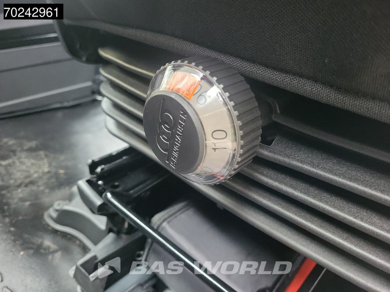 Furgão caixa aberta nuevo Iveco Daily 35C18 3.0L Automaat 180PK 2025-model Dubbel Cabine Open laadbak Navi ACC LED 3,5T Trekvermogen Euro6 Pritsche Pickup Airco Dubbe: foto 19 Furgão caixa aberta nuevo Iveco Daily 35C18 3.0L Automaat 180PK 2025-model Dubbel Cabine Open laadbak Navi ACC LED 3,5T Trekvermogen Euro6 Pritsche Pickup Airco Dubbe: foto 19