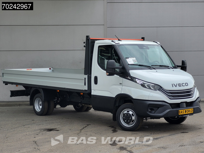 Iveco Daily 35C18 3.0L Automaat 2025-Model Open laadbak Dubbellucht Navi ACC LED 3,5T Trekvermogen Euro6 Pritsche Pickup Airco - Furgão caixa aberta: foto 3 Iveco Daily 35C18 3.0L Automaat 2025-Model Open laadbak Dubbellucht Navi ACC LED 3,5T Trekvermogen Euro6 Pritsche Pickup Airco - Furgão caixa aberta: foto 3