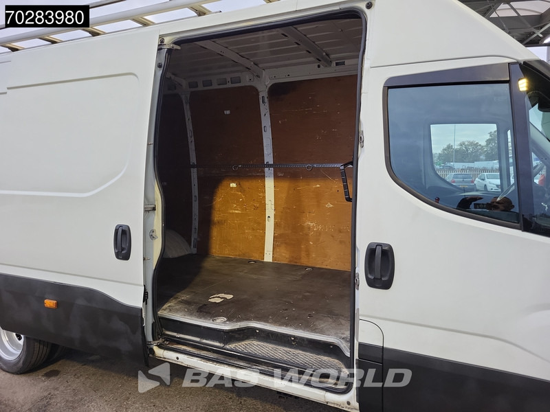 Furgão Iveco Daily 35C18 3.0L Automaat Dubbellucht L3H2 180PK 3,5t Trekhaak Airco Cruise Camera Imperiaal Euro6 L3 16m3 Airco Trekhaak Cruise contr: foto 7