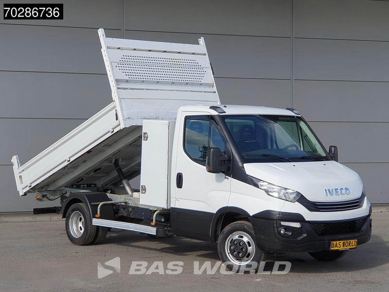 Iveco Daily 35C18 3.0L Automaat Kipper met Kist Dubbellucht 3,5t Trekhaak Airco Euro6 Tipper Kieper Benne 2m3 Airco Trekhaak Cruise control - Furgão basculante: foto 3 Iveco Daily 35C18 3.0L Automaat Kipper met Kist Dubbellucht 3,5t Trekhaak Airco Euro6 Tipper Kieper Benne 2m3 Airco Trekhaak Cruise control - Furgão basculante: foto 3