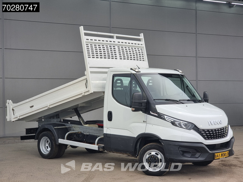 Iveco Daily 35C18 Open Laadbak 3.0L Automaat Dubbellucht 3.5t Trekhaak LED Airco Cruise Pritsche Pickup Open Box 2m3 Airco Trekhaak Cruise c - Furgão caixa aberta: foto 3 Iveco Daily 35C18 Open Laadbak 3.0L Automaat Dubbellucht 3.5t Trekhaak LED Airco Cruise Pritsche Pickup Open Box 2m3 Airco Trekhaak Cruise c - Furgão caixa aberta: foto 3