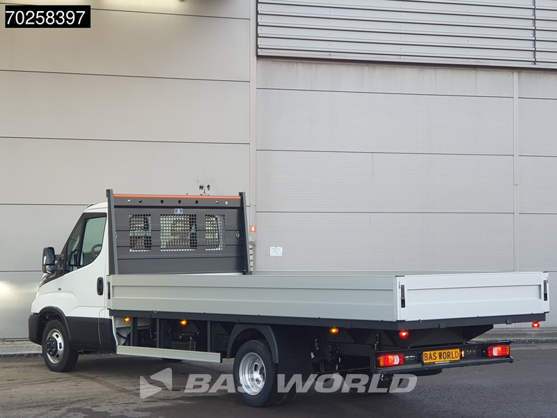 Iveco Daily 35C21 3.0L 210PK 2025model 485cmlang Automaat Open Laadbak Dubbellucht Pickup CarPlay ACC Airco - Furgão caixa aberta: foto 2 Iveco Daily 35C21 3.0L 210PK 2025model 485cmlang Automaat Open Laadbak Dubbellucht Pickup CarPlay ACC Airco - Furgão caixa aberta: foto 2