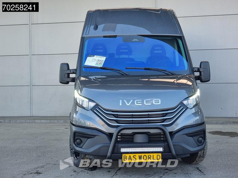Iveco Daily 35C21 3.0L Automaat 2025model Black Edition L2H2 ACC Camera LED CarPlay Dubbellucht L2 12m3 Airco - Furgão: foto 3 Iveco Daily 35C21 3.0L Automaat 2025model Black Edition L2H2 ACC Camera LED CarPlay Dubbellucht L2 12m3 Airco - Furgão: foto 3