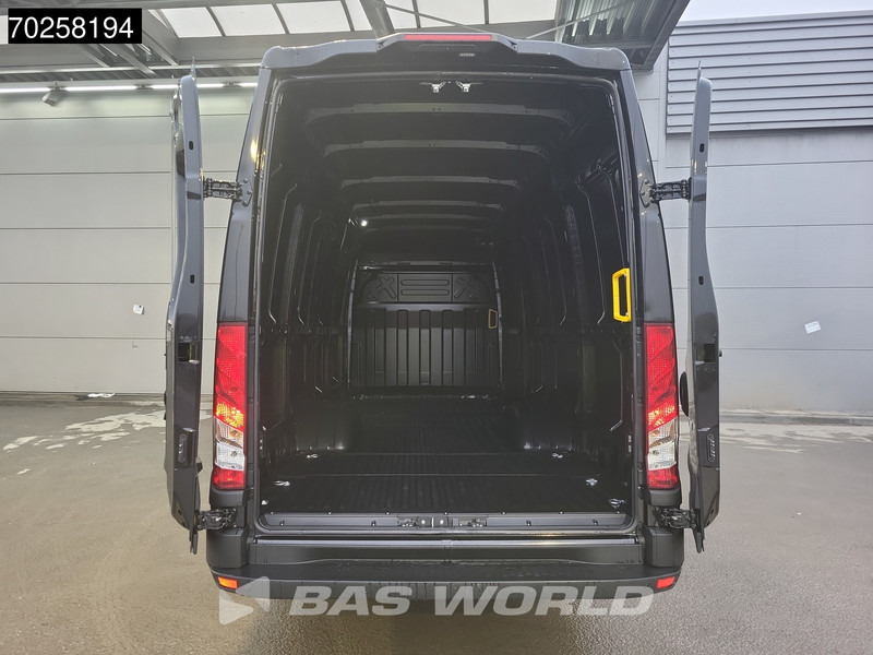 Iveco Daily 35C21 3.0L Black Edition Automaat L3H2 3,5t Trekgewicht LED ACC CarPlay Camera Parkeersensoren L4H2 16m3 Airco - Furgão: foto 2 Iveco Daily 35C21 3.0L Black Edition Automaat L3H2 3,5t Trekgewicht LED ACC CarPlay Camera Parkeersensoren L4H2 16m3 Airco - Furgão: foto 2
