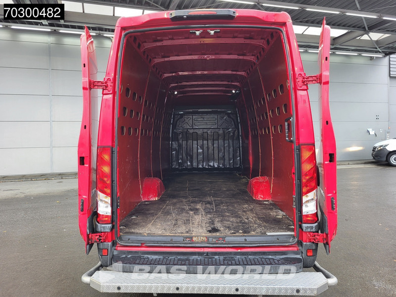 Iveco Daily 35S12 Automaat L3H2 3,5t Trekgewicht Camera Parkeersensoren APK 03-2026 Euro6 L3 - Furgão: foto 3 Iveco Daily 35S12 Automaat L3H2 3,5t Trekgewicht Camera Parkeersensoren APK 03-2026 Euro6 L3 - Furgão: foto 3