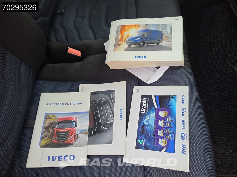 Locação de Iveco Daily 35S14 L2H2 Airco Cruise Camera 3,5t Trekgewicht Euro6 L2 12m3 Airco Cruise control Iveco Daily 35S14 L2H2 Airco Cruise Camera 3,5t Trekgewicht Euro6 L2 12m3 Airco Cruise control: foto 19