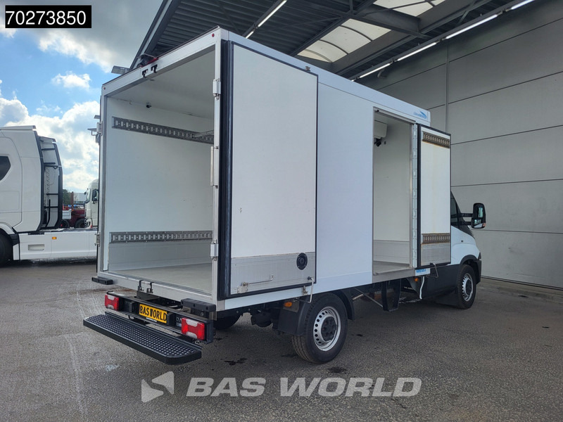 Iveco Daily 35S16 Automaat Koelwagen Luchtvering Zijdeur Carrier Pulsar 400 380v-Stekker Achterdeuren 160PK Airco Cruise Camera Euro6 Koel K - Carrinha frigorífica: foto 3 Iveco Daily 35S16 Automaat Koelwagen Luchtvering Zijdeur Carrier Pulsar 400 380v-Stekker Achterdeuren 160PK Airco Cruise Camera Euro6 Koel K - Carrinha frigorífica: foto 3