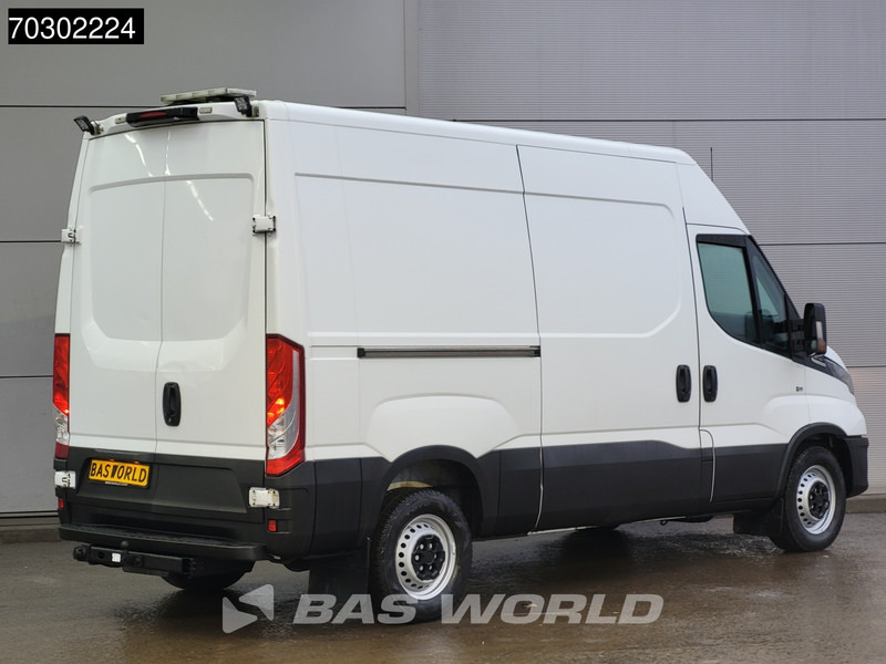 Iveco Daily 35S16 Automaat L2H2 3,5t Trekhaak ACC Navi Airco Camera Werkplaatsinrichting Euro6 L2 Airco Trekhaak - Furgão: foto 5 Iveco Daily 35S16 Automaat L2H2 3,5t Trekhaak ACC Navi Airco Camera Werkplaatsinrichting Euro6 L2 Airco Trekhaak - Furgão: foto 5
