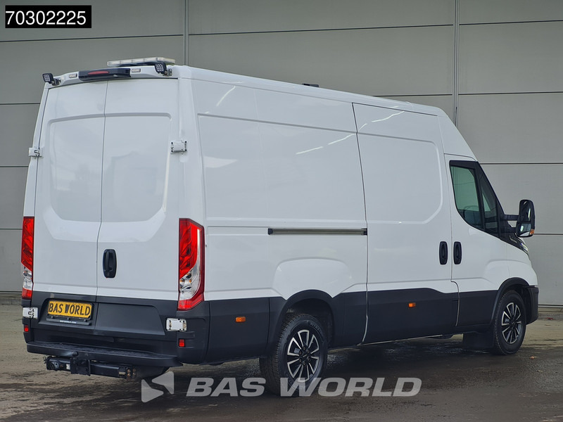 Iveco Daily 35S16 Automaat L2H2 3,5t Trekhaak LED ACC Navi Airco Camera Standkachel Euro6 L2 Airco Trekhaak - Furgão: foto 5 Iveco Daily 35S16 Automaat L2H2 3,5t Trekhaak LED ACC Navi Airco Camera Standkachel Euro6 L2 Airco Trekhaak - Furgão: foto 5
