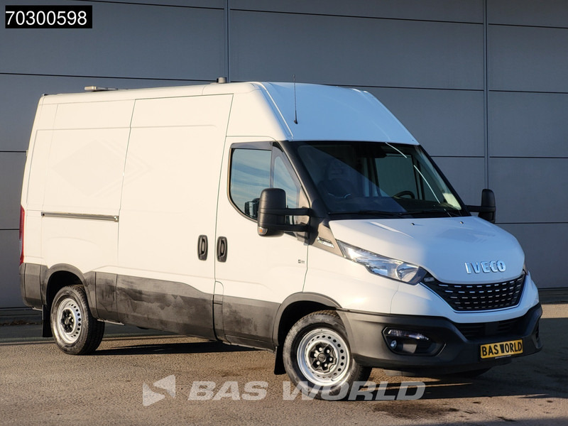 Iveco Daily 35S16 Automaat L2H2 3,5t Trekhaak Navi Airco Cruise Camera Standkachel Euro6 L2 Airco Trekhaak - Furgão: foto 5 Iveco Daily 35S16 Automaat L2H2 3,5t Trekhaak Navi Airco Cruise Camera Standkachel Euro6 L2 Airco Trekhaak - Furgão: foto 5