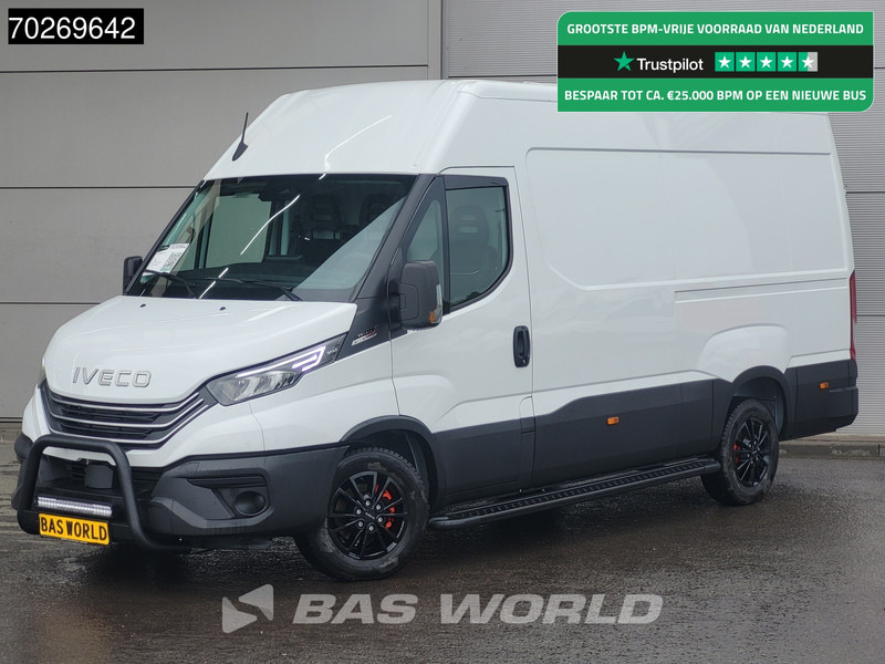 Iveco Daily 35S21 3.0L Automaat Black Edition 2025 model L2H2 Trekhaak Tacho ACC LED CarPlay Velgen Camera 12m3 Airco Trekhaak - Furgão: foto 1 Iveco Daily 35S21 3.0L Automaat Black Edition 2025 model L2H2 Trekhaak Tacho ACC LED CarPlay Velgen Camera 12m3 Airco Trekhaak - Furgão: foto 1