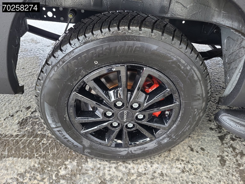 Furgão nuevo Iveco Daily 35S21 3.0L Black Edition Automaat 210PK L2H2 2025-Model 3,5t Trekvermogen ACC LED CarPlay Camera Parkeersensoren Euro6 L2 12m3 A: foto 9