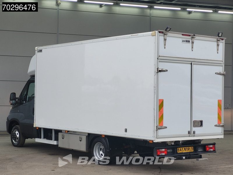 Iveco Daily 50C18 3.0L Automaat 3,5t Trekhaak Bakwagen Zijdeur Achterdeuren 180PK 5tons Navi Standkachel Euro6 Meubelbak Koffer Trekhaak - Carrinha de contentor: foto 2 Iveco Daily 50C18 3.0L Automaat 3,5t Trekhaak Bakwagen Zijdeur Achterdeuren 180PK 5tons Navi Standkachel Euro6 Meubelbak Koffer Trekhaak - Carrinha de contentor: foto 2