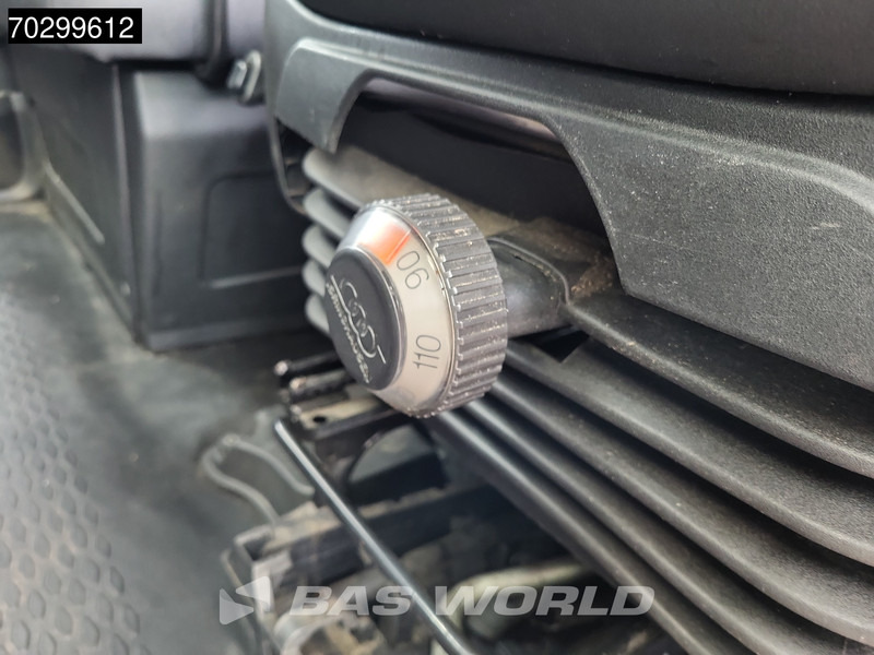 Furgão caixa aberta Iveco Daily Open Laadbak 3,5t Trekhaak Airco APK 05-2026 Euro6 Pritsche Pickup Open Box Airco Trekhaak: foto 19 Furgão caixa aberta Iveco Daily Open Laadbak 3,5t Trekhaak Airco APK 05-2026 Euro6 Pritsche Pickup Open Box Airco Trekhaak: foto 19