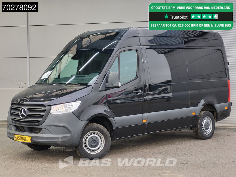 Mercedes-Benz Sprinter 317 CDI Automaat L2H2 3500KG Trekhaak 170PK Airco Camera MBUX CarPlay Euro6 L2 10m3 Airco Trekhaak - Furgão: foto 1 Mercedes-Benz Sprinter 317 CDI Automaat L2H2 3500KG Trekhaak 170PK Airco Camera MBUX CarPlay Euro6 L2 10m3 Airco Trekhaak - Furgão: foto 1