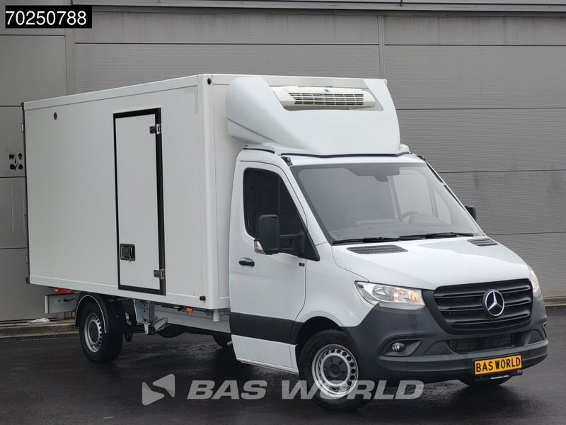 Mercedes-Benz Sprinter 317 CDI Koelwagen Thermo King V-300max 230V stekker Bakwagen Koel Kühlwagen 16m3 Airco Cruise control - Carrinha frigorífica: foto 2 Mercedes-Benz Sprinter 317 CDI Koelwagen Thermo King V-300max 230V stekker Bakwagen Koel Kühlwagen 16m3 Airco Cruise control - Carrinha frigorífica: foto 2