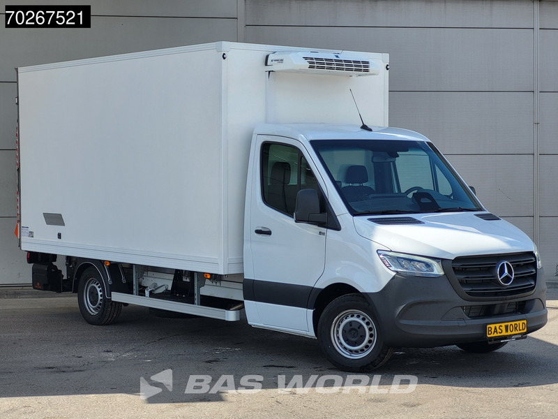Mercedes-Benz Sprinter 317 CDI Koelwagen Vriezer Laadklep Thermo King V-200 MAX 230V Stekker LED Airco Euro6 Koel Koeler Kühl Kühler Vries Vriezer Kühl - Carrinha frigorífica: foto 5 Mercedes-Benz Sprinter 317 CDI Koelwagen Vriezer Laadklep Thermo King V-200 MAX 230V Stekker LED Airco Euro6 Koel Koeler Kühl Kühler Vries Vriezer Kühl - Carrinha frigorífica: foto 5