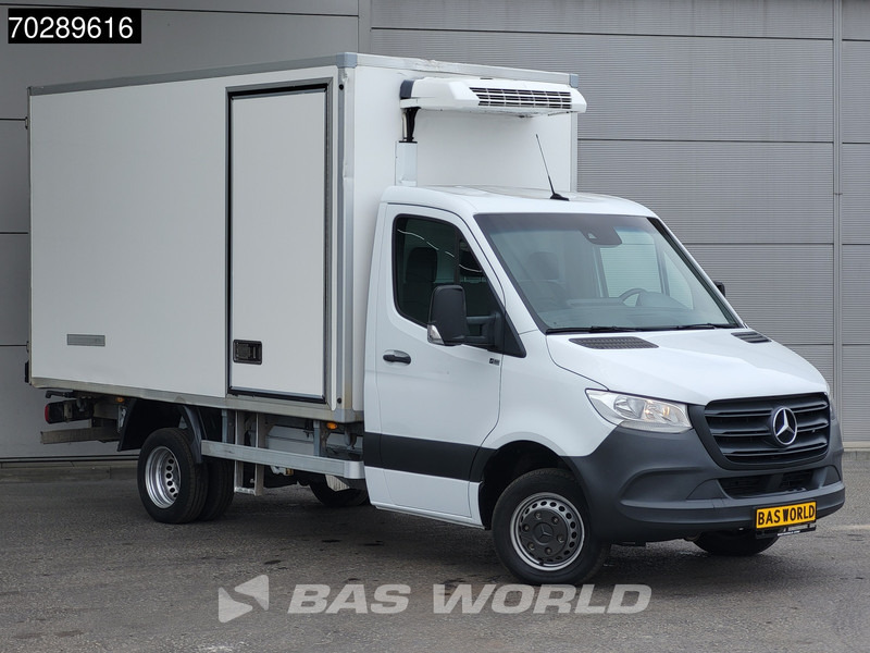 Mercedes-Benz Sprinter 515 CDI Koelwagen Dubbellucht Zijdeur Thermo King 230v-Stekker Airco Cruise Euro6 Koel Koeler Kühl Kühler Kühlwagen Bakwagen Gek - Carrinha frigorífica: foto 3 Mercedes-Benz Sprinter 515 CDI Koelwagen Dubbellucht Zijdeur Thermo King 230v-Stekker Airco Cruise Euro6 Koel Koeler Kühl Kühler Kühlwagen Bakwagen Gek - Carrinha frigorífica: foto 3
